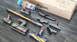 جارو شارژی دایسون مدل DYSON V15